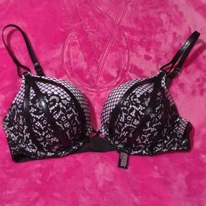 Victoria Secret Bombshell Push Up Bra Like NWOT size 36B